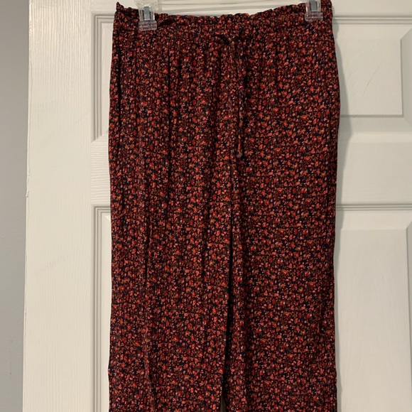 American Eagle pink and red tie front paperbag waist flowy pants - Picture 2 of 9